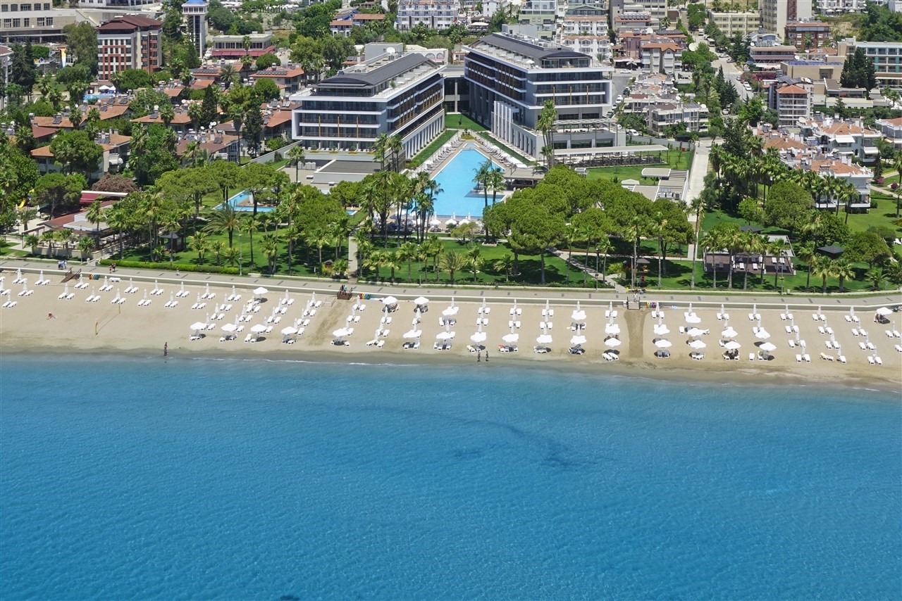 Barut Acanthus & Cennet