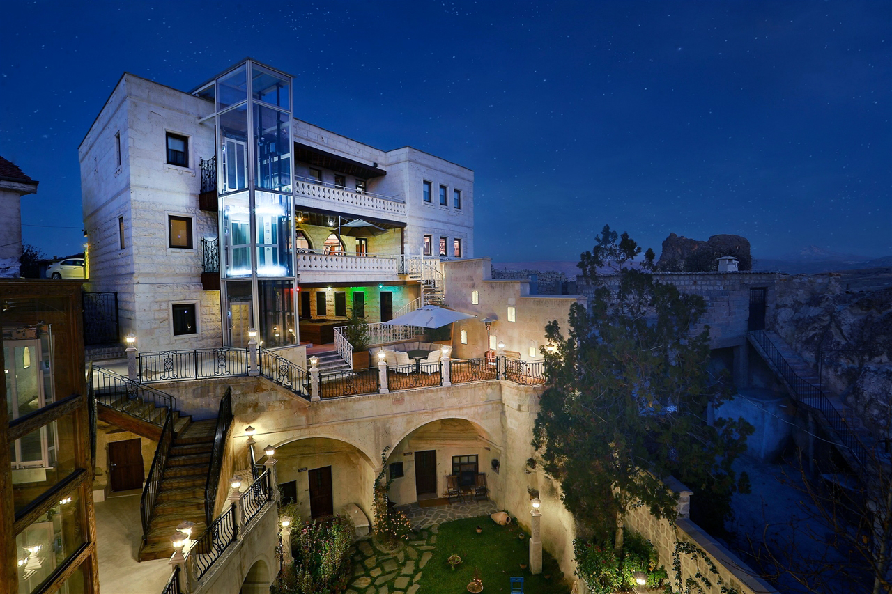 Satrapia Boutique Hotel