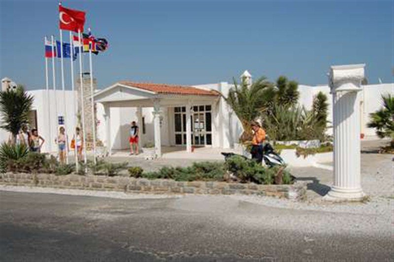 Tenedos Hotel