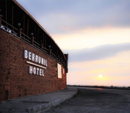 Berrunil Hotel