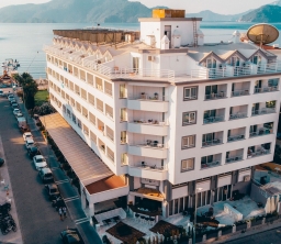 Mert Seaside Hotel  