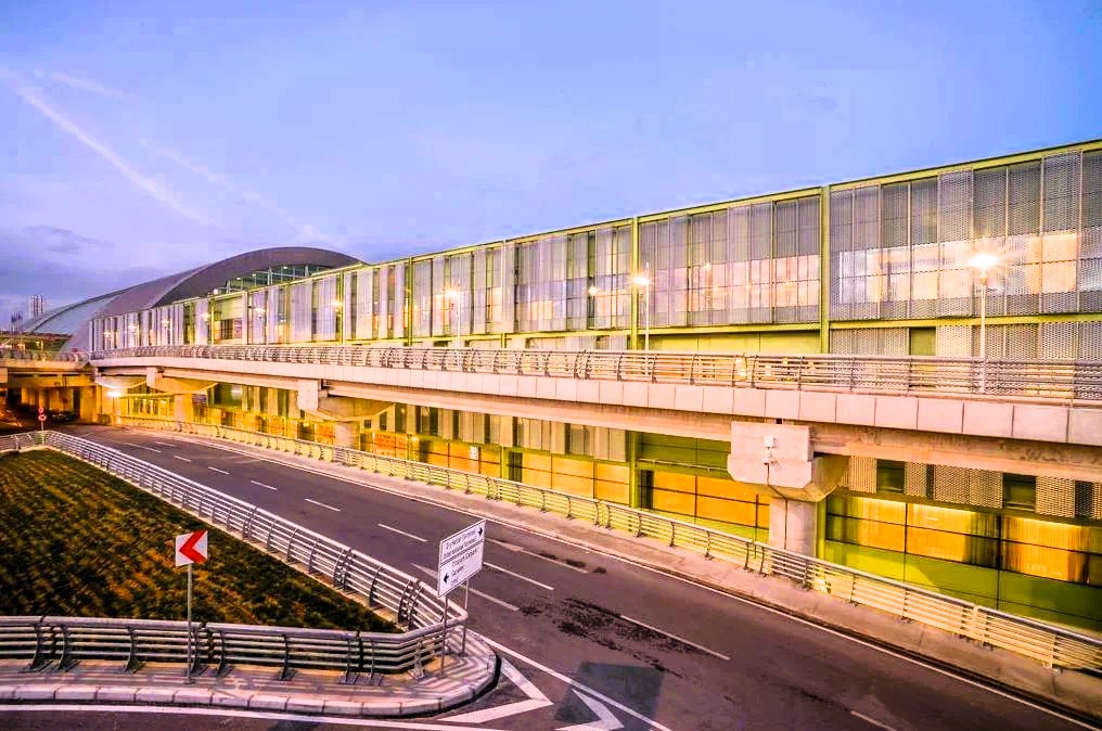 Tav Airport Hotel Izmir