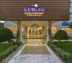 Le Bleu Hotel & Spa